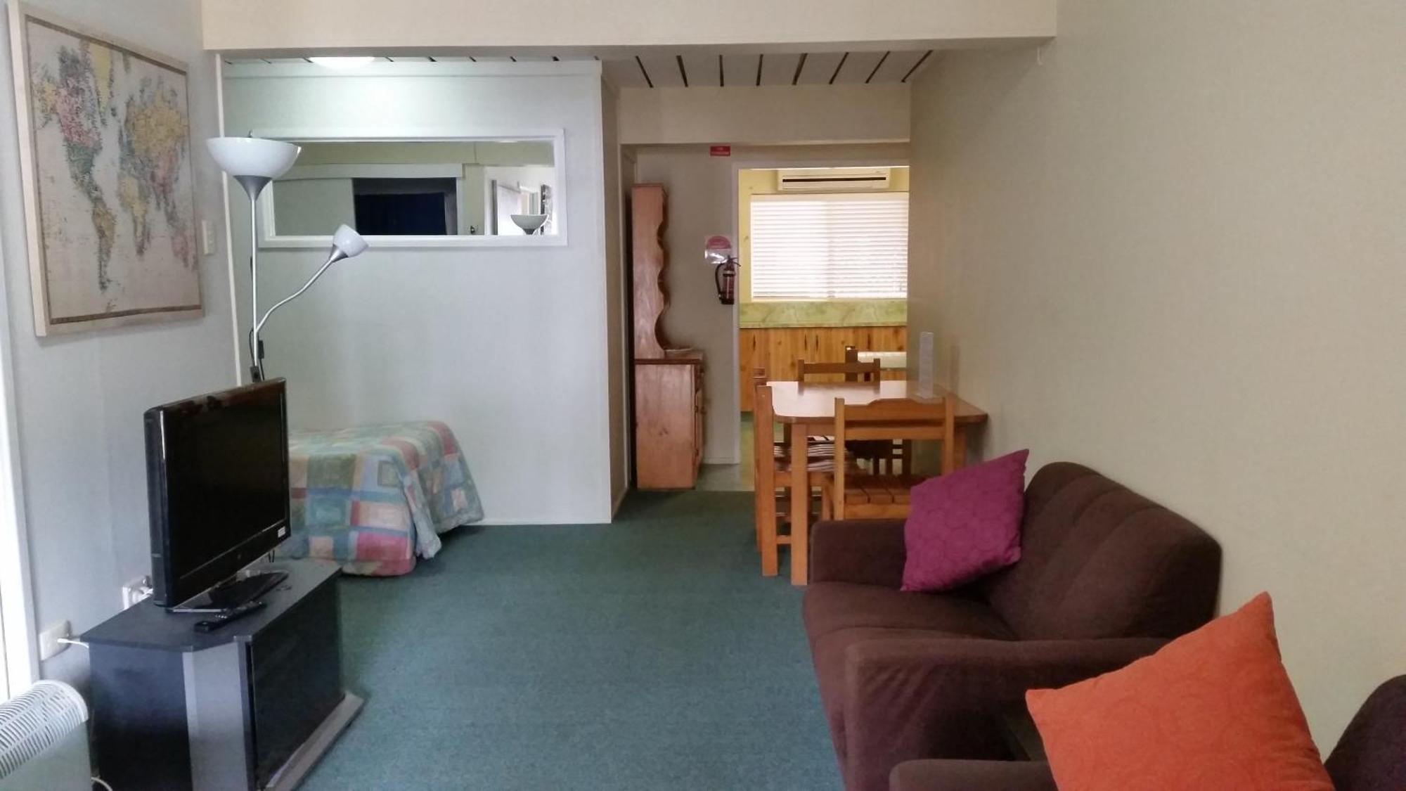 Clifford Park Motor Inn 투움바 객실 사진
